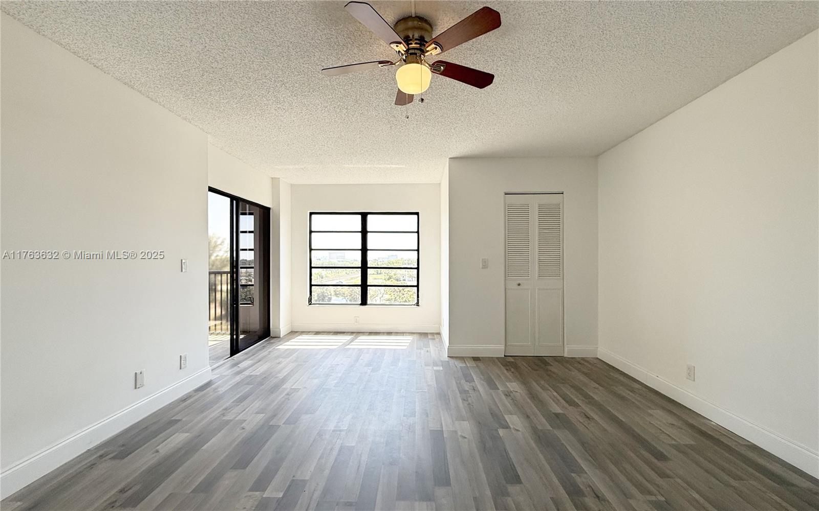 CYPRESS BEND CONDOMINIUM - Residential