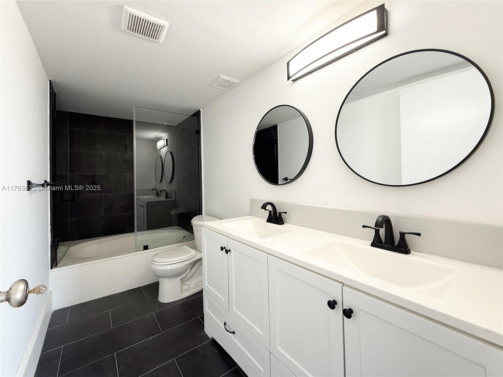 CYPRESS BEND CONDOMINIUM - Residential