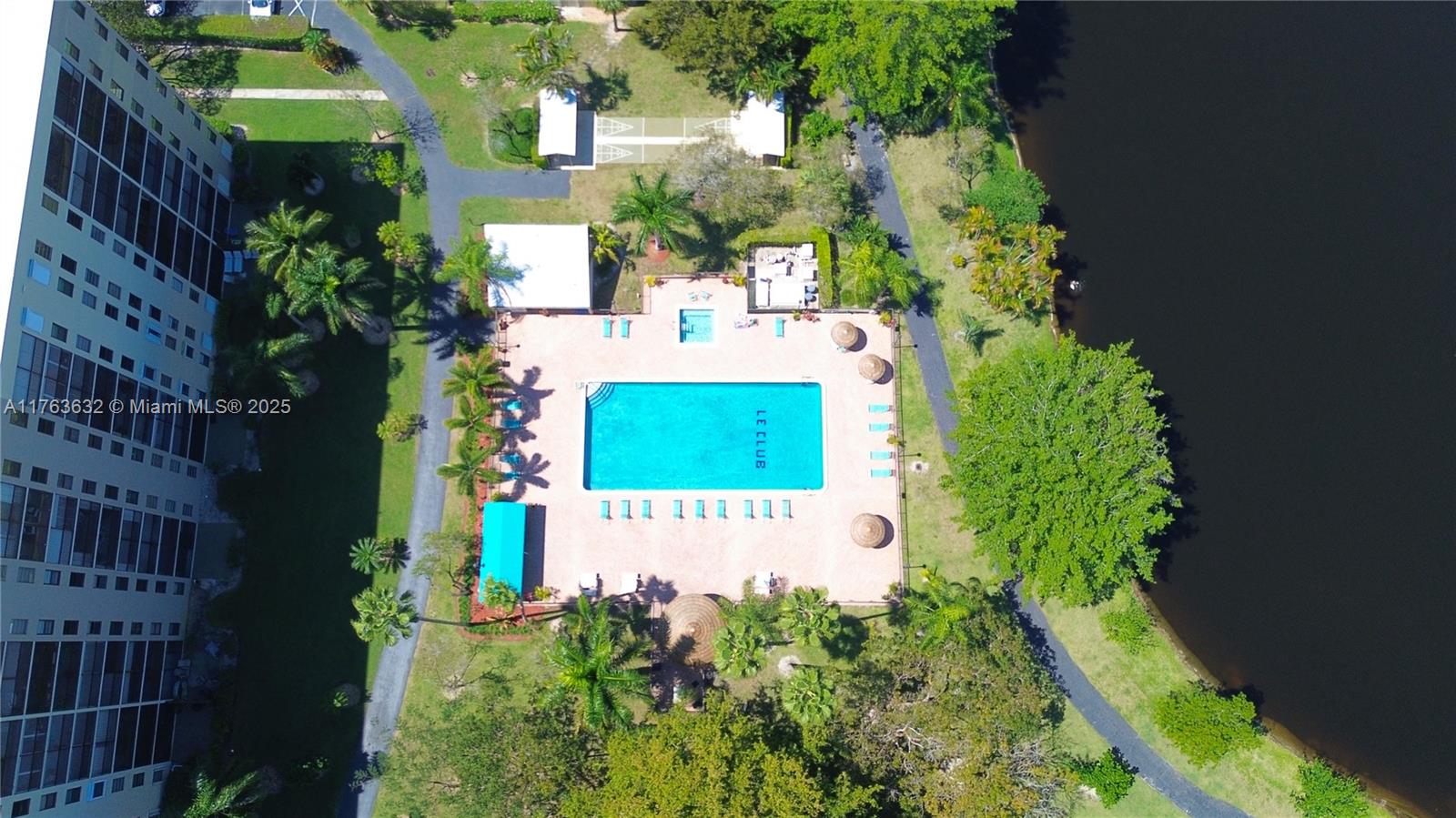 CYPRESS BEND CONDOMINIUM - Residential