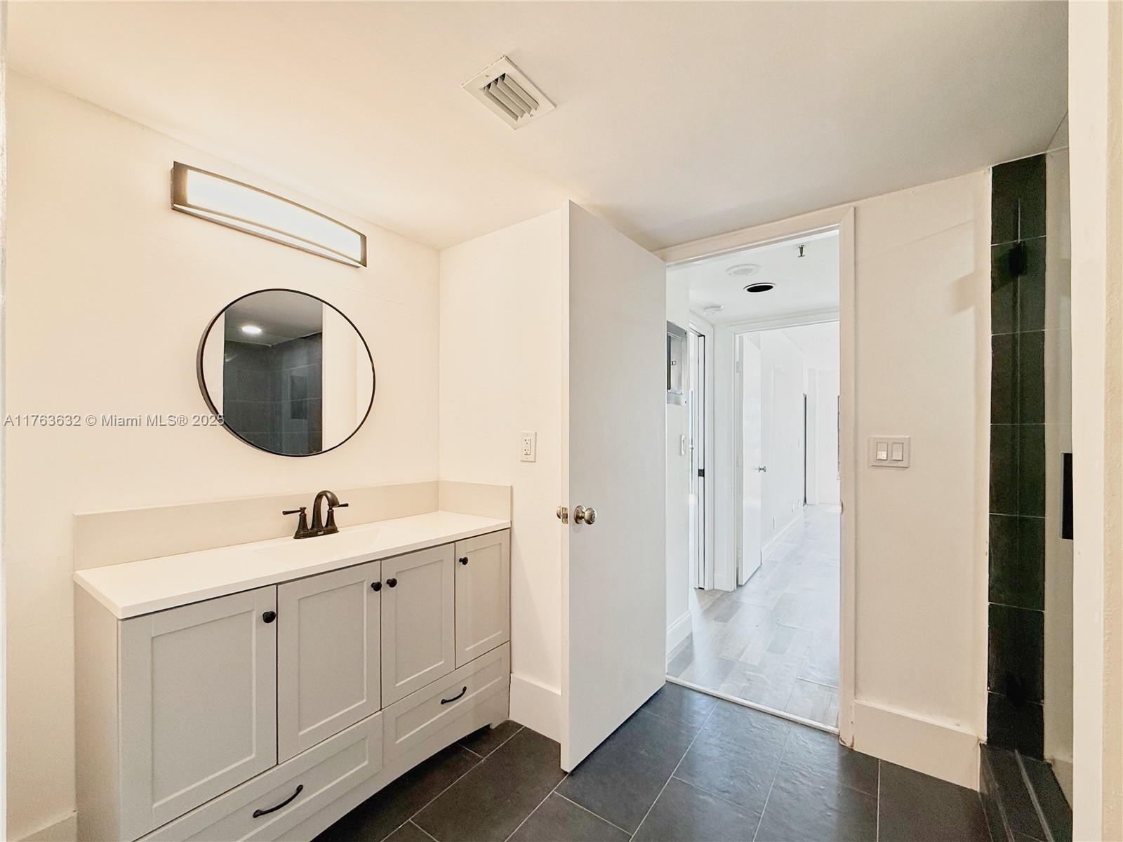 CYPRESS BEND CONDOMINIUM - Residential
