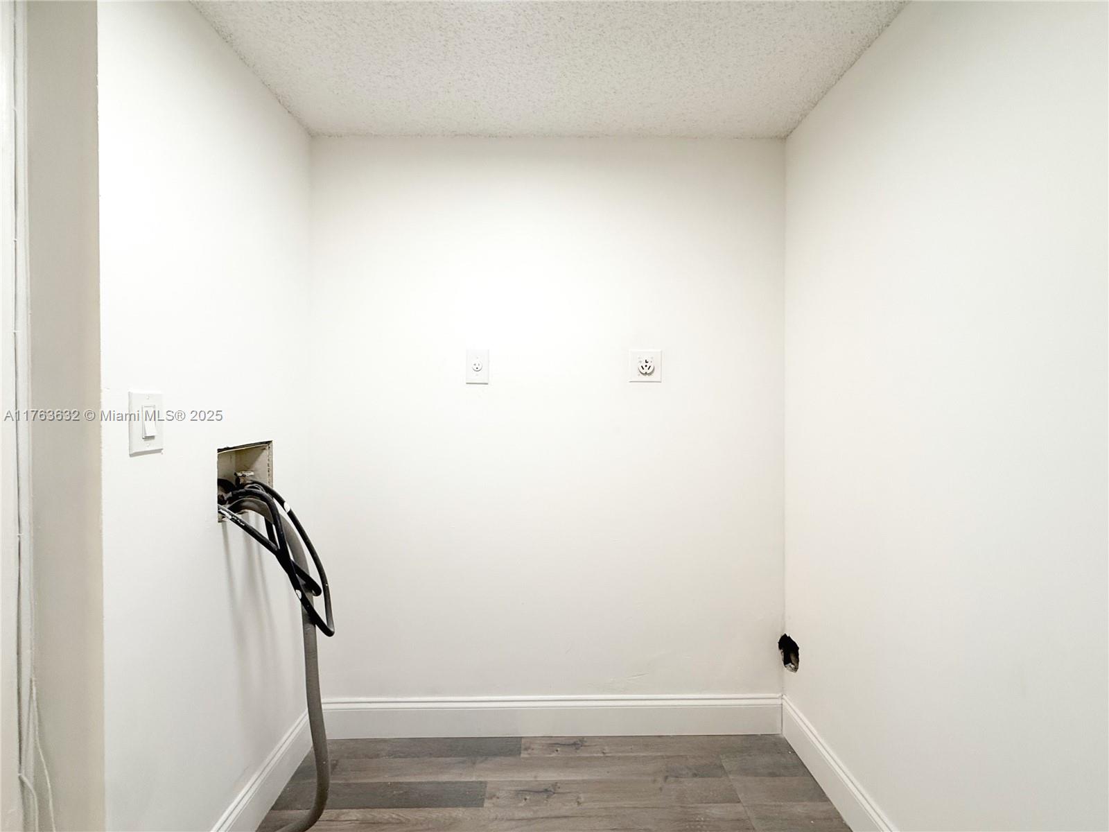 CYPRESS BEND CONDOMINIUM - Residential