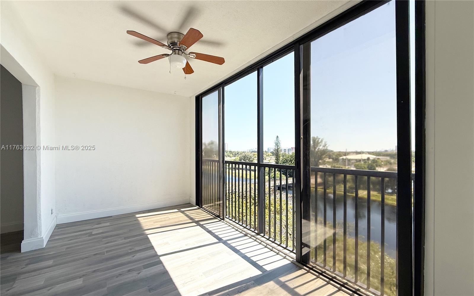 CYPRESS BEND CONDOMINIUM - Residential