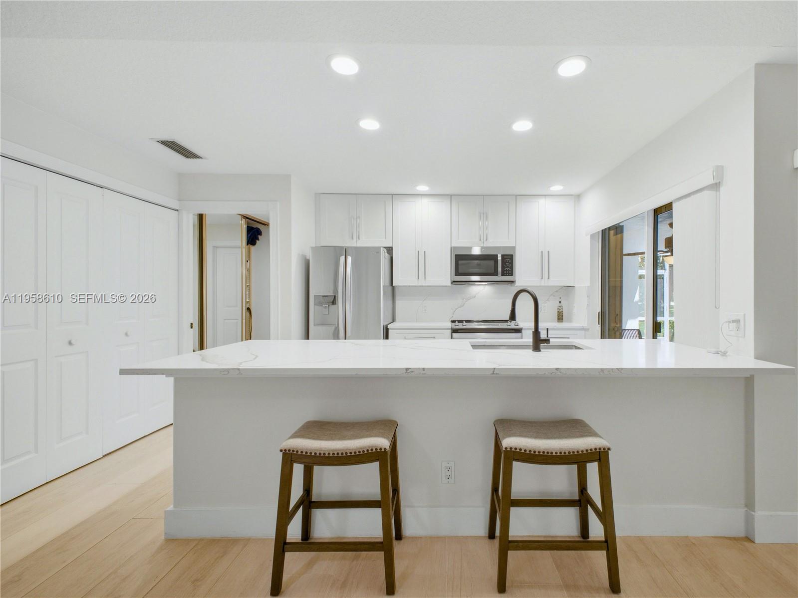 803 Silverleaf Oak Ct