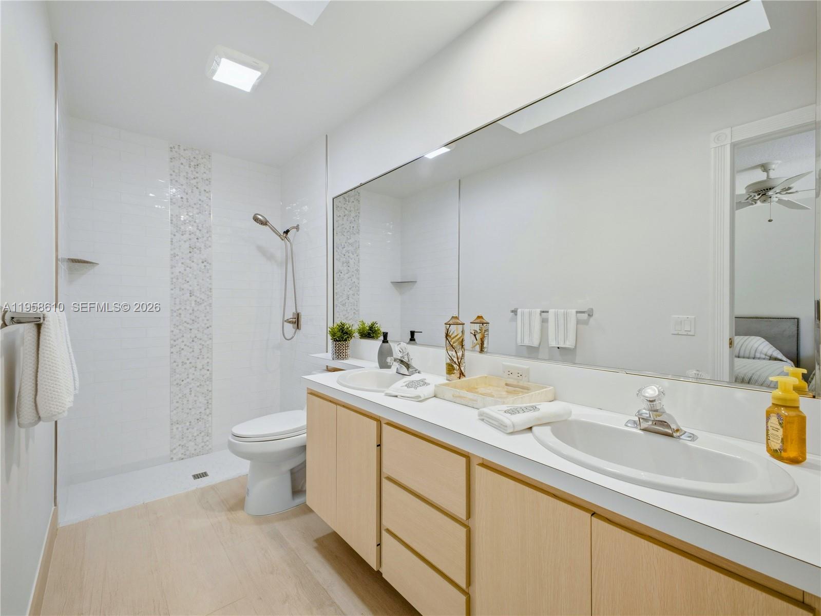 OAKS-SUNTERRACE 1 - Residential