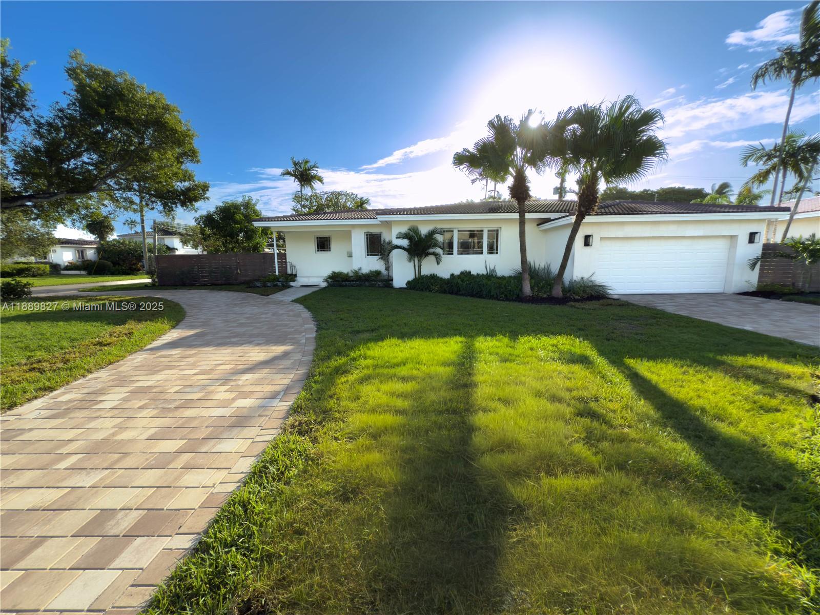 M SHORES BAY PK ESTATES - Residential