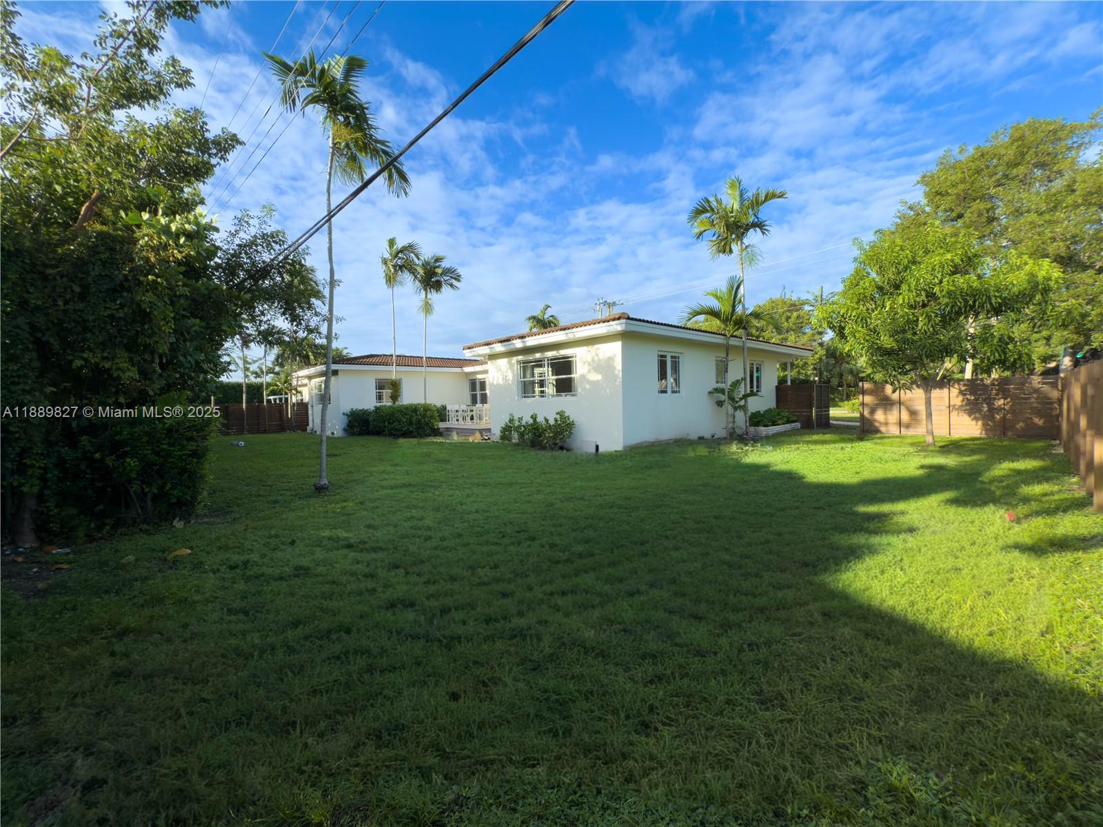 M SHORES BAY PK ESTATES - Residential