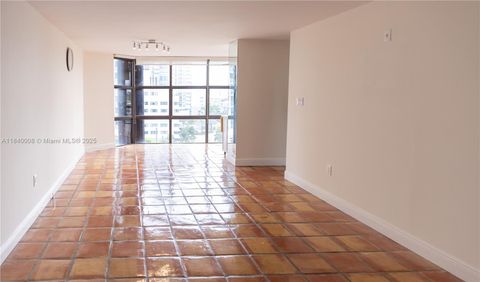 6423 Collins Ave 1101 Miami Beach FL 33141