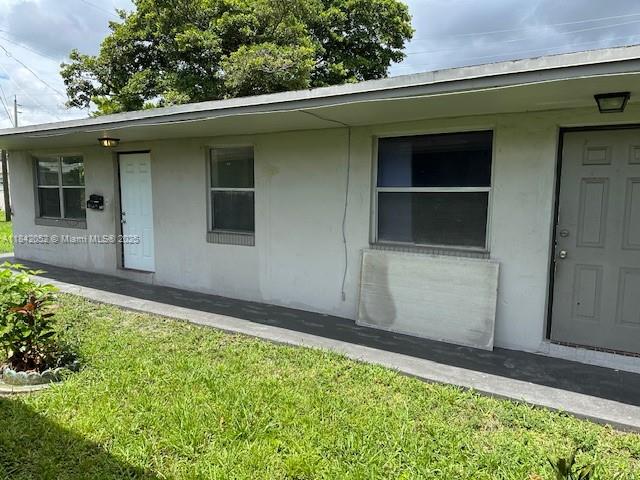 853 SW 9th St 1