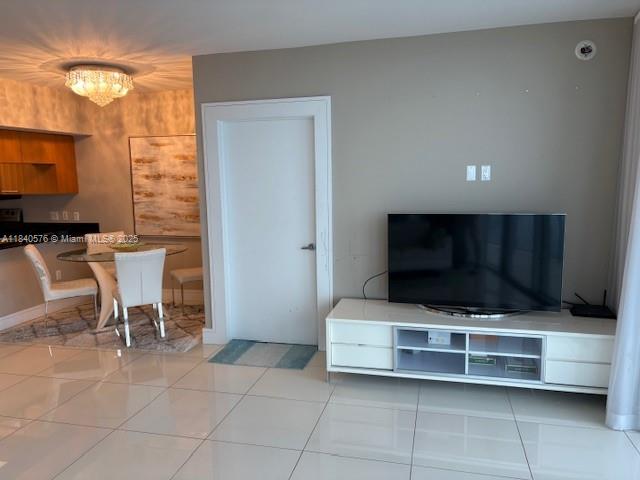1750 N Bayshore Dr 5501