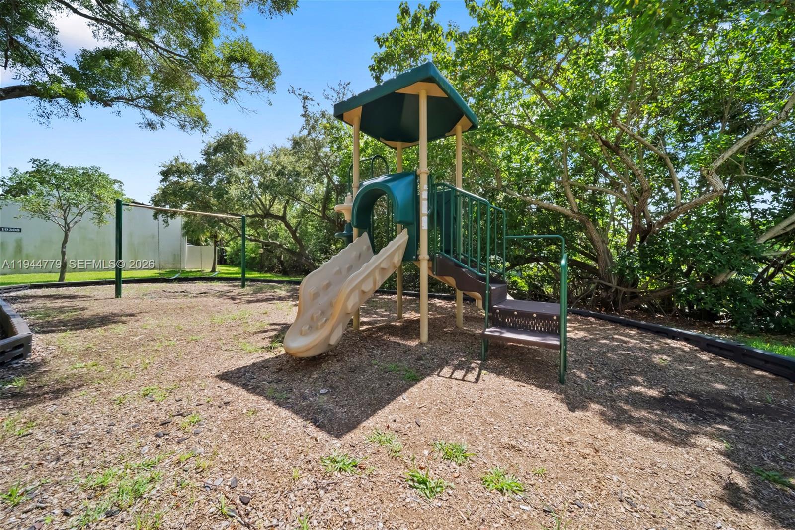 RIVERWOOD SEC 3 - Residential