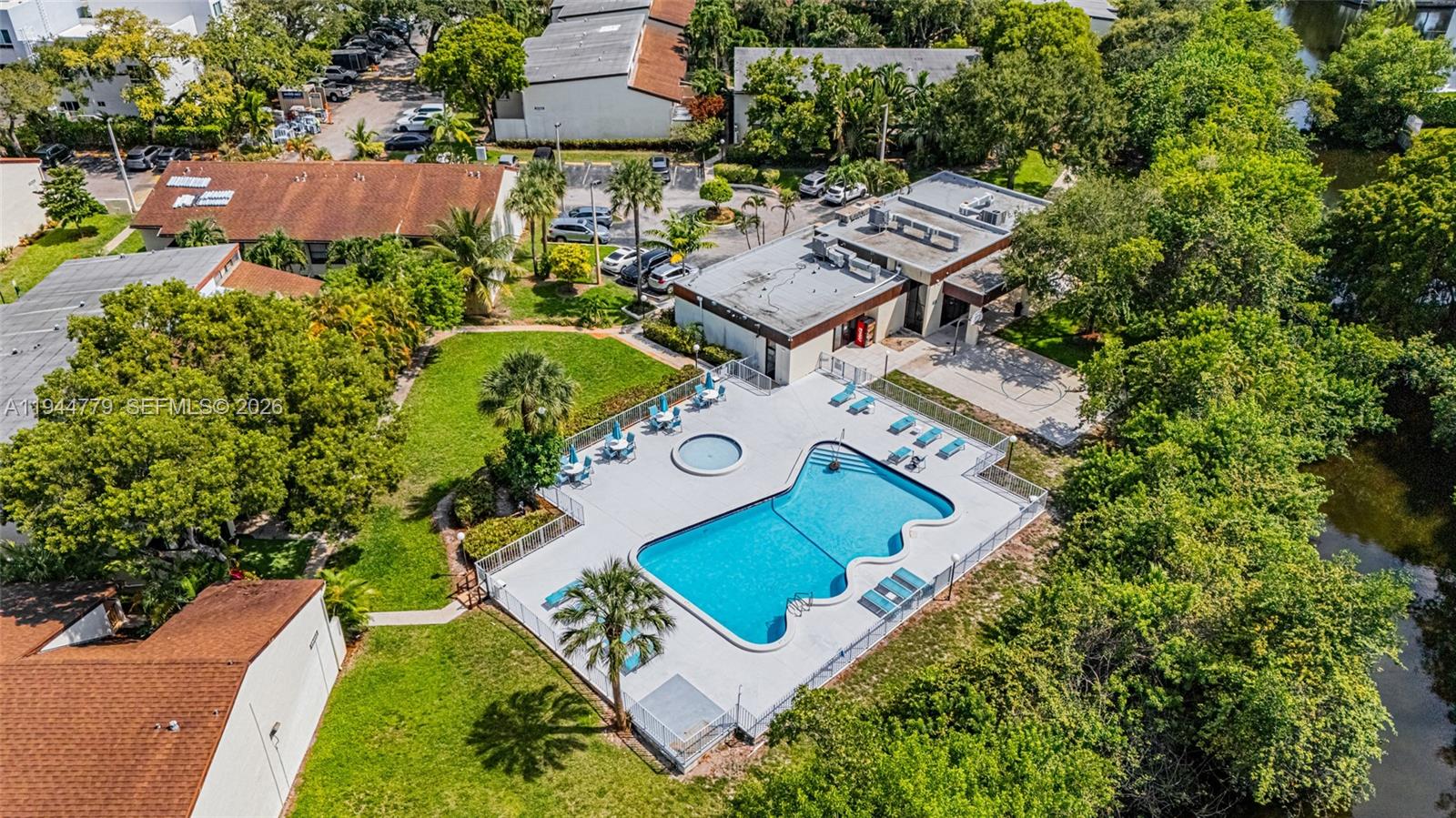 RIVERWOOD SEC 3 - Residential