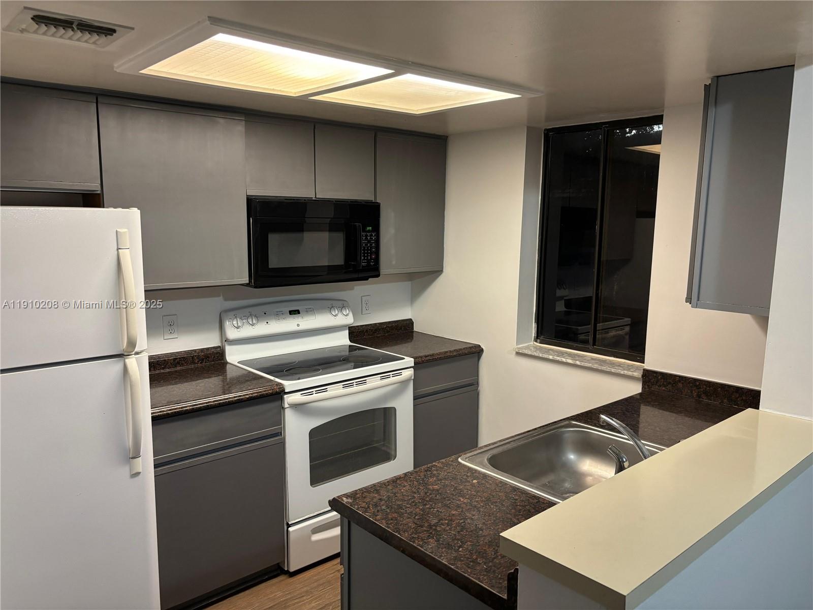 CRESCENT COVE CONDO - Residential Lease