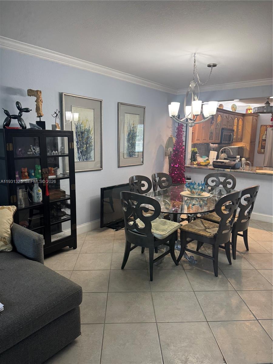 2731 NE 14th St Cswy 324