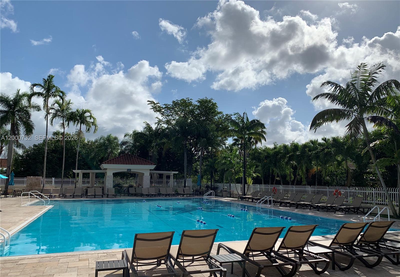 TOWNHOMES OF DORAL PLACE - Residential