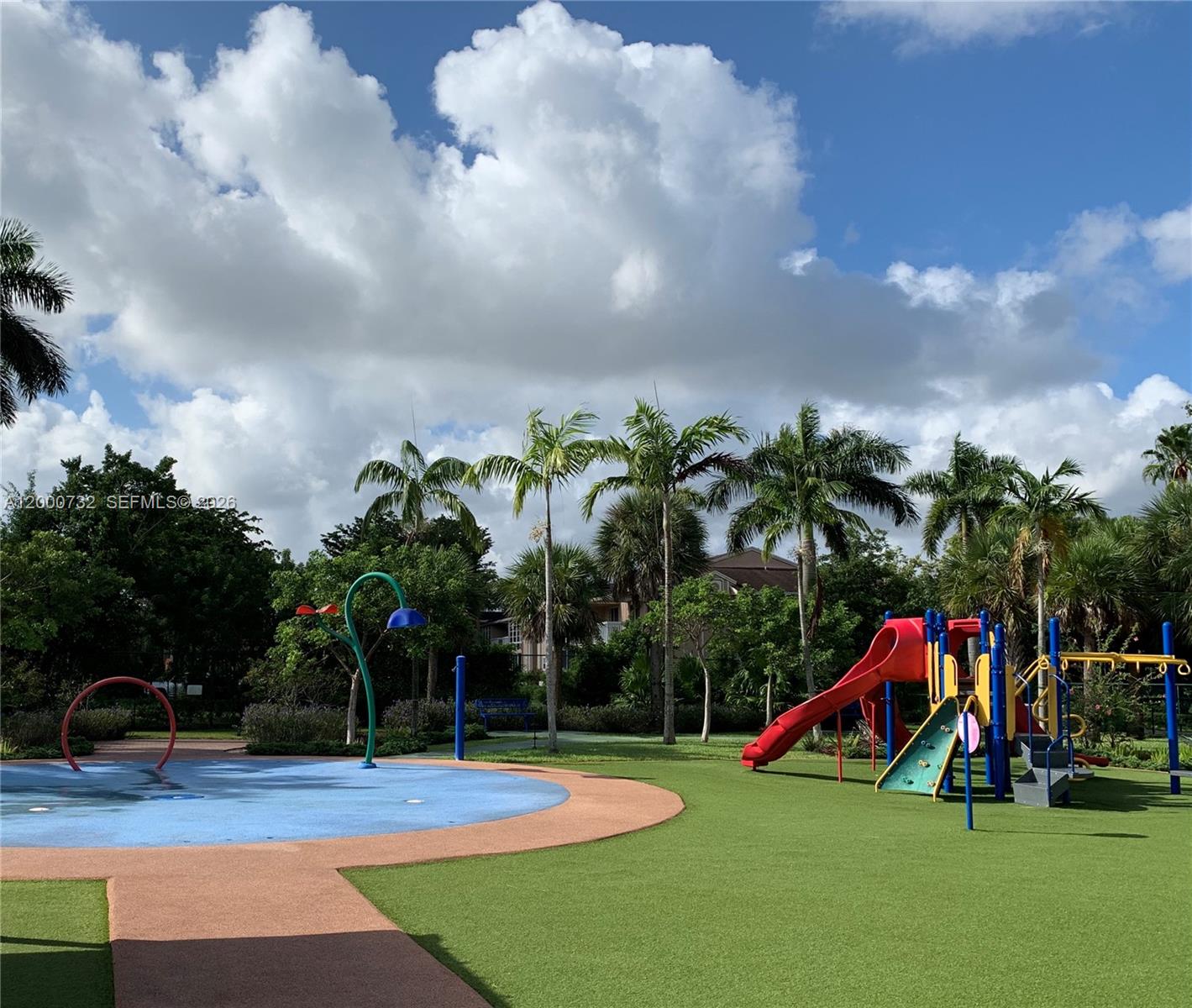 TOWNHOMES OF DORAL PLACE - Residential