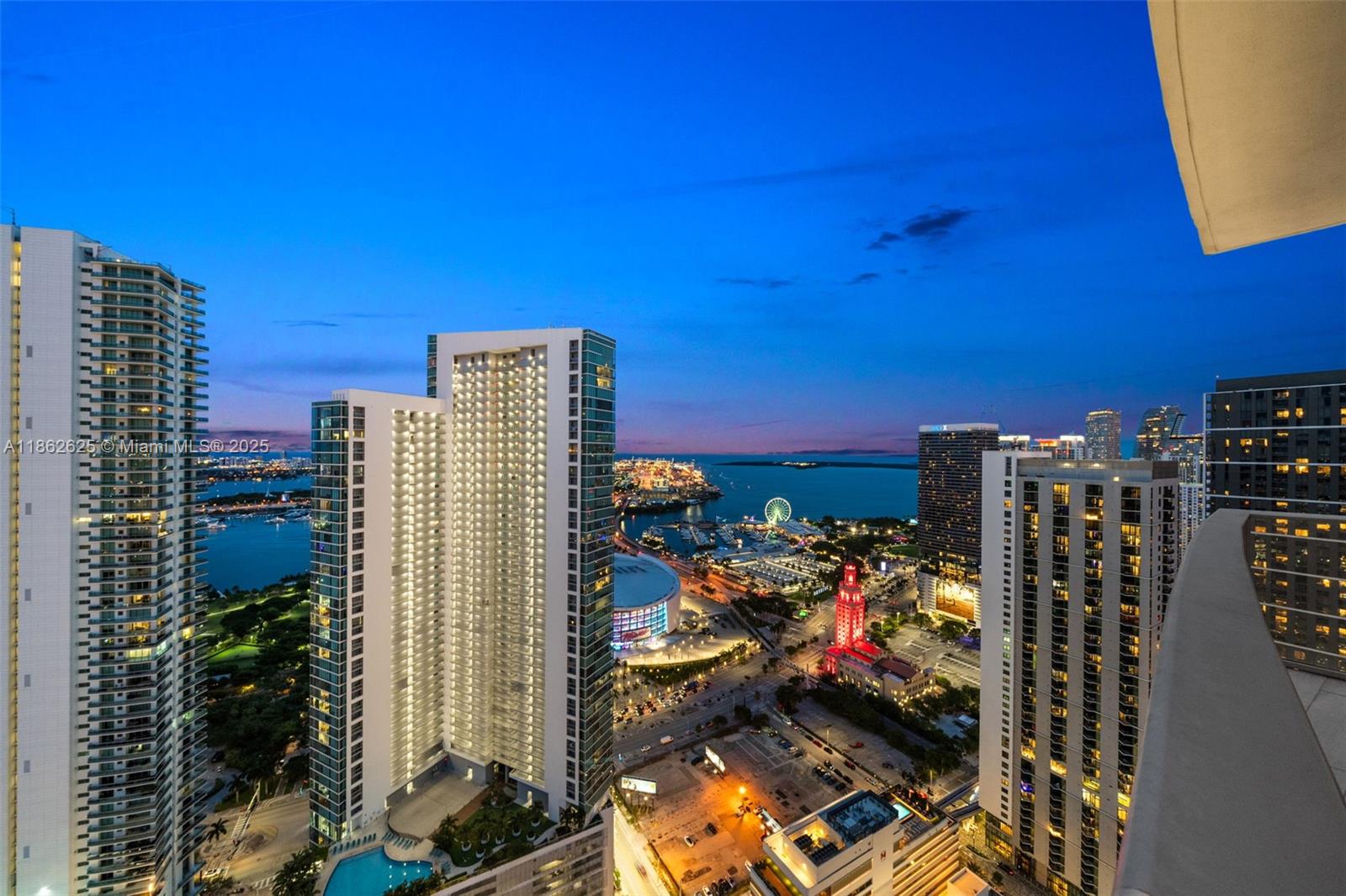 PARAMOUNT MIAMI WORLDCENT - Residential