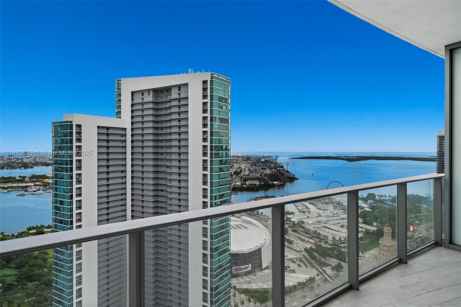 PARAMOUNT MIAMI WORLDCENT - Residential