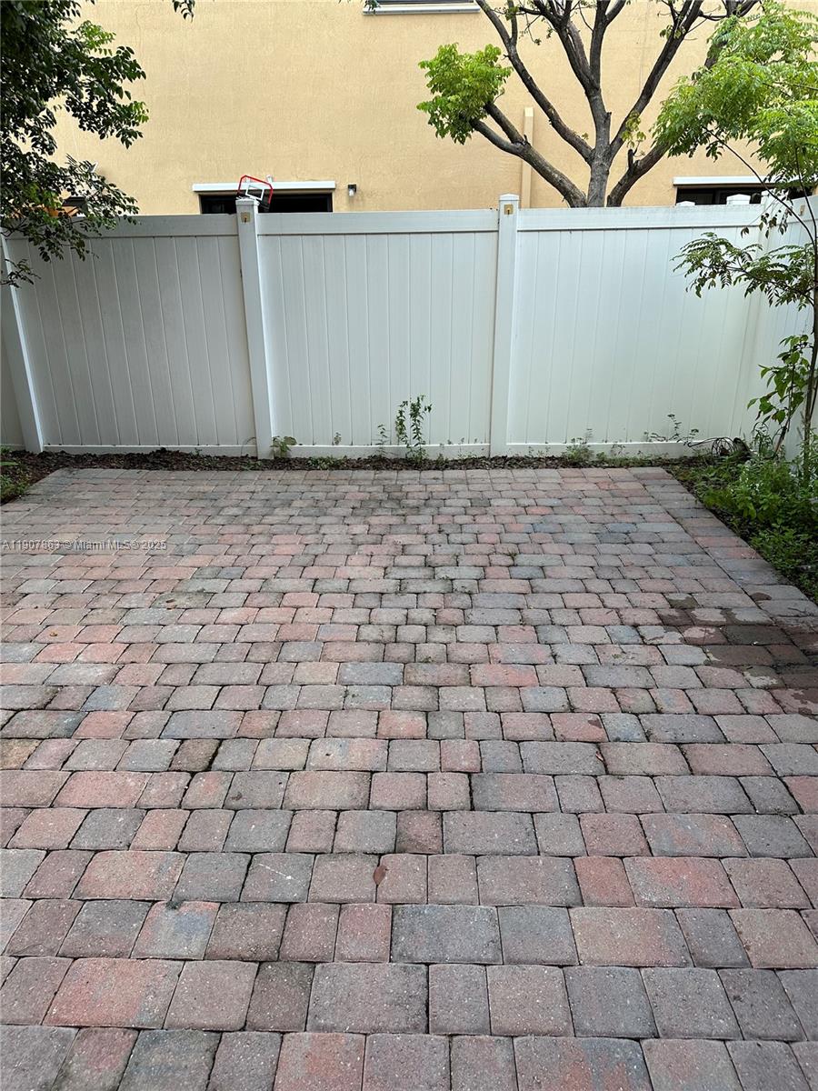 BONTERRA - Residential Lease