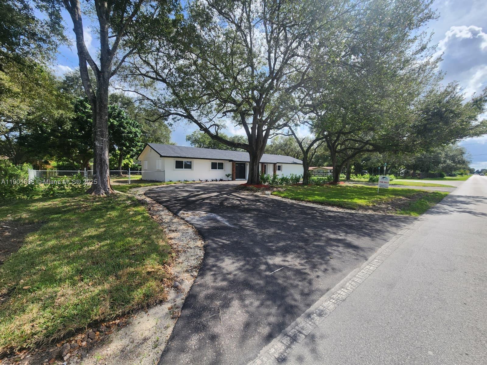 HIDEAWAY PINES SEC 1 - Residential