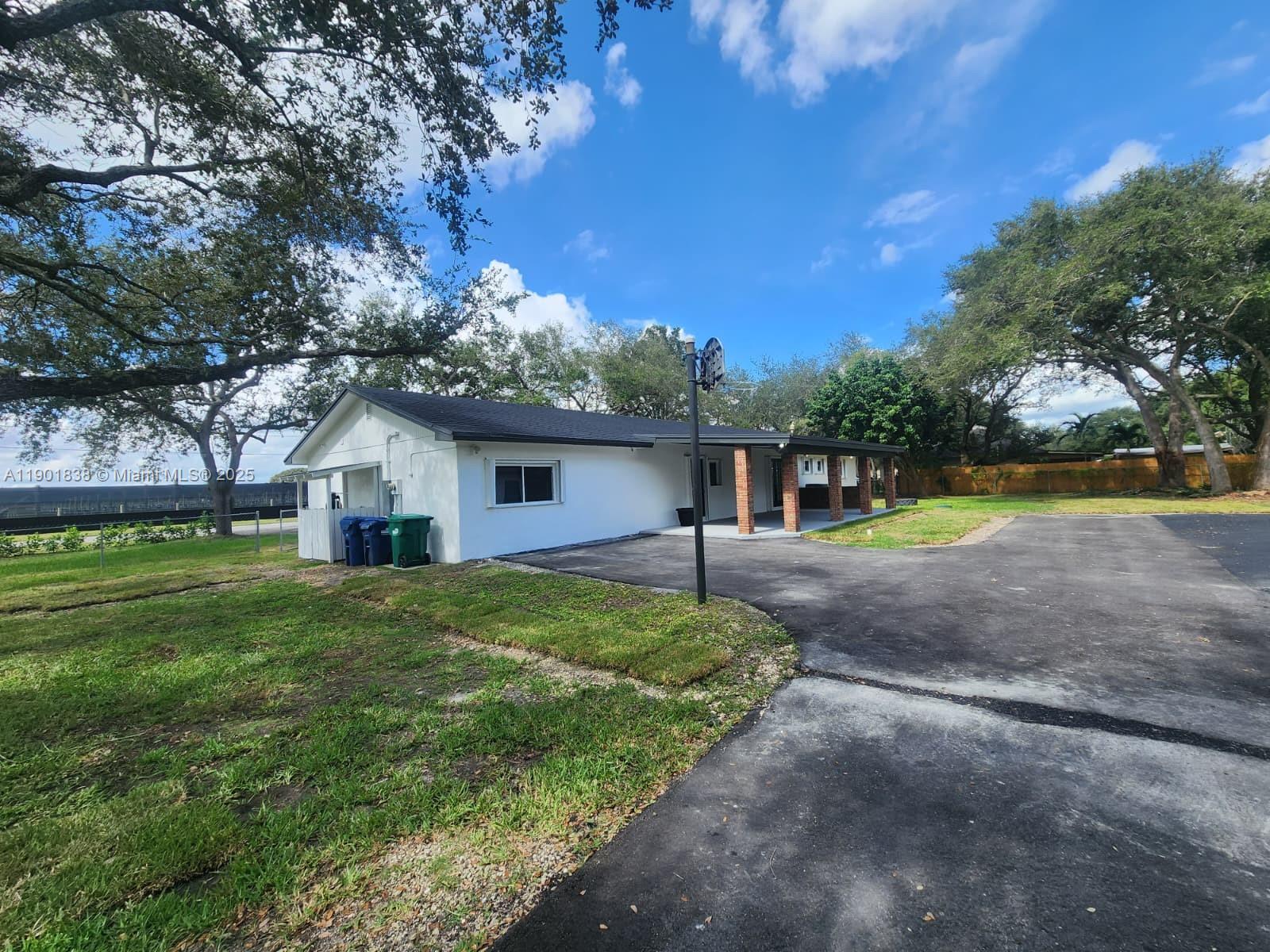 HIDEAWAY PINES SEC 1 - Residential