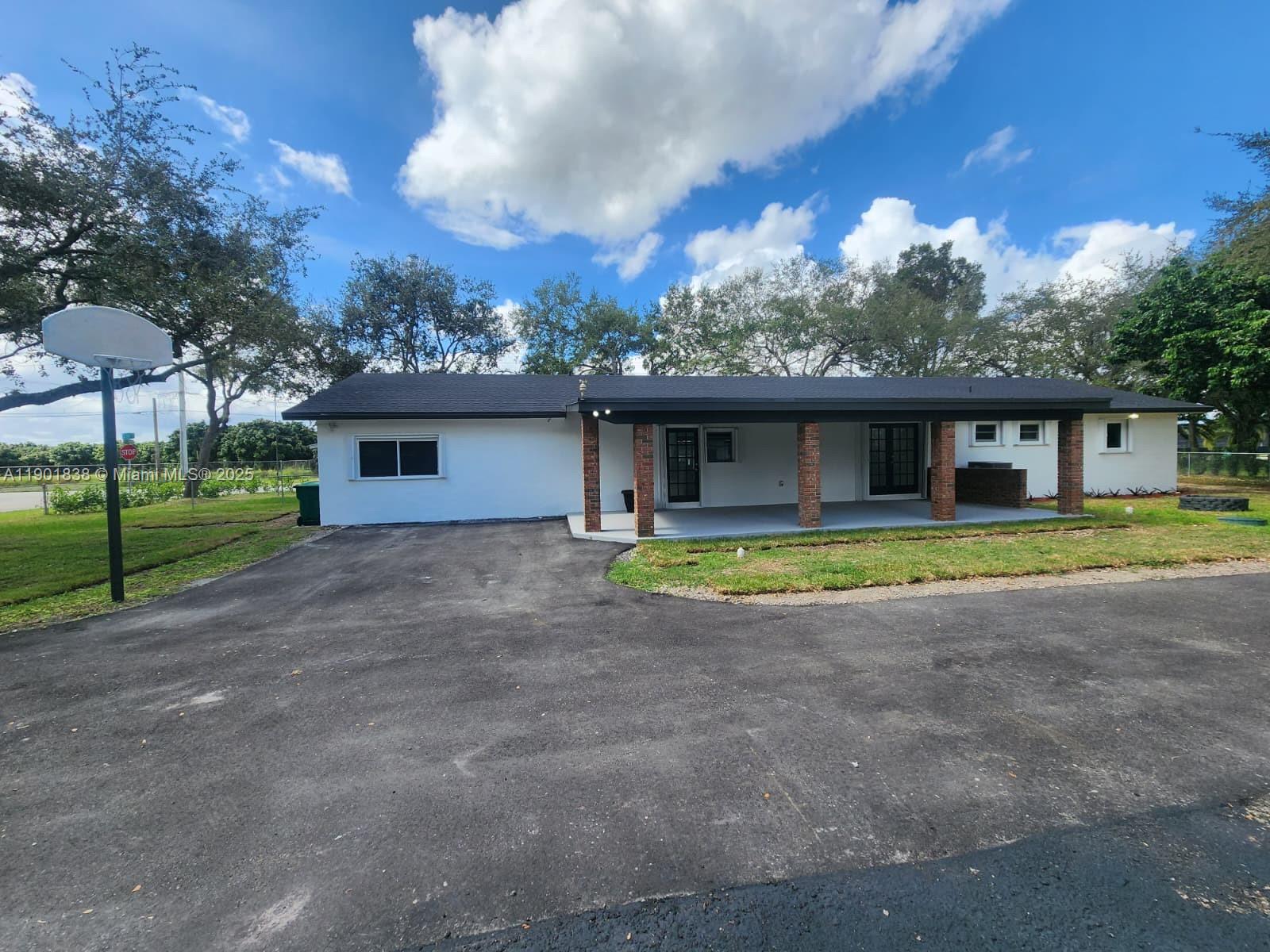 HIDEAWAY PINES SEC 1 - Residential