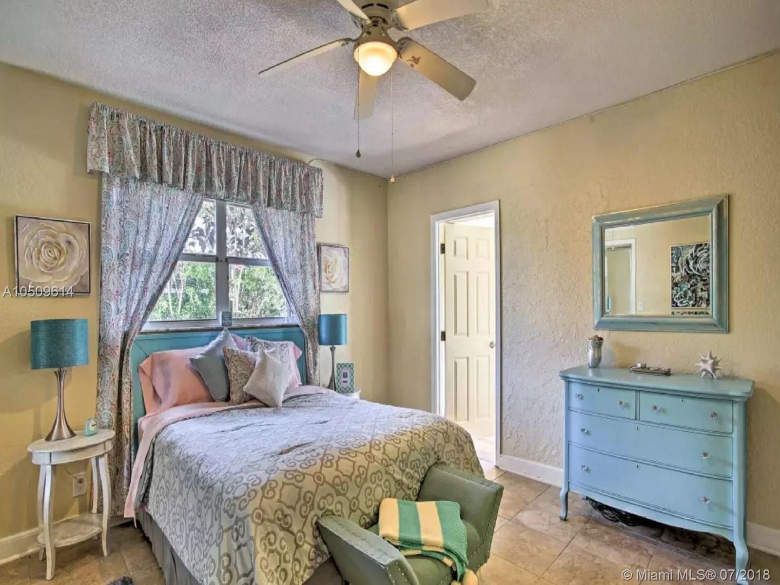 HILLSBORO HARBOR - Residential Lease