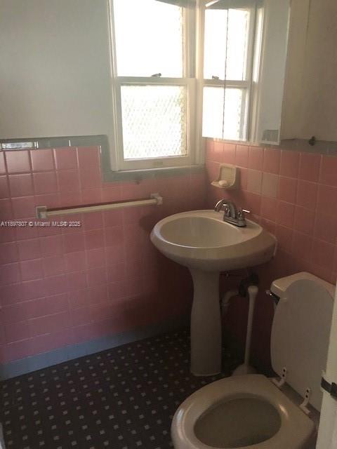 C GAB DOUGLAS SEC - Residential Lease