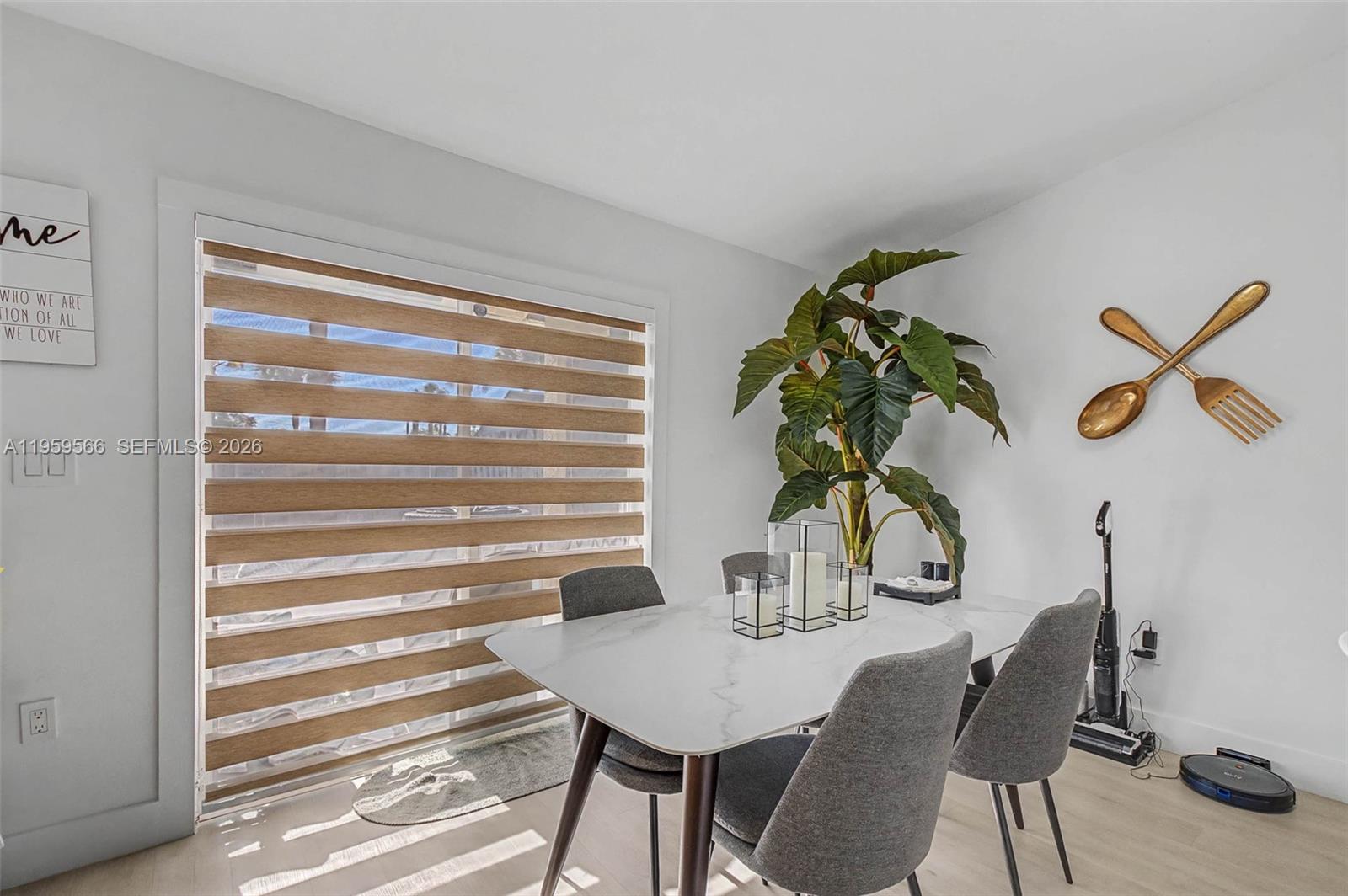 VILLAS OF DEERWOOD REPLAT - Residential