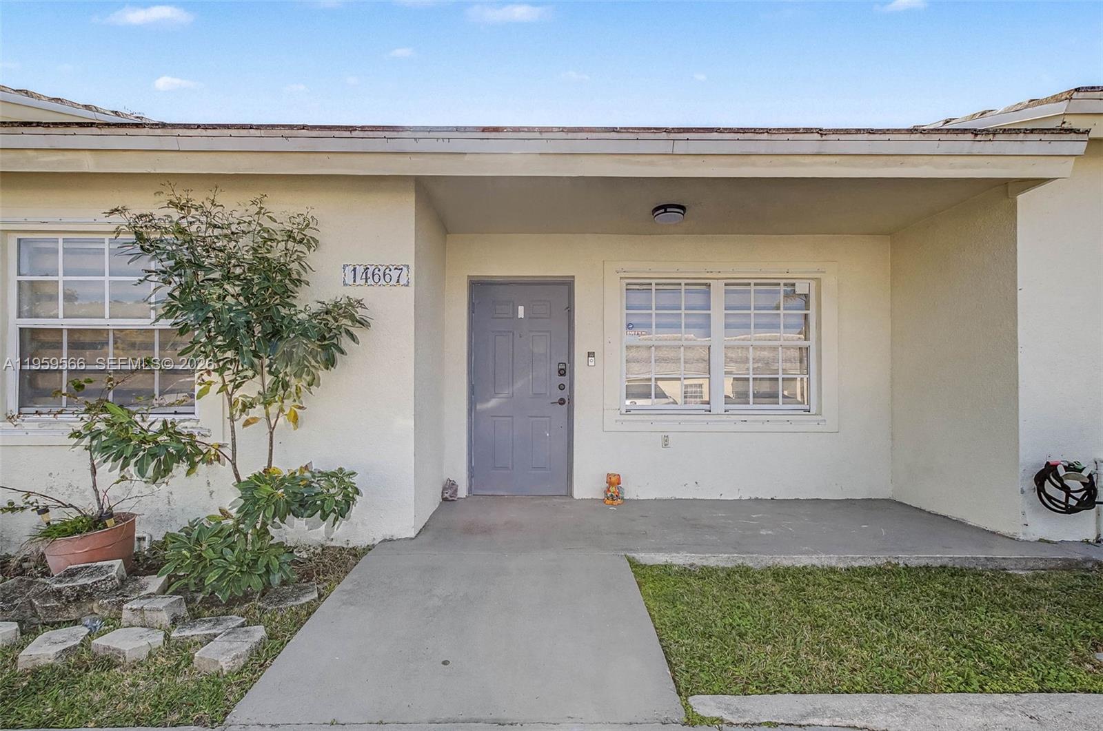 VILLAS OF DEERWOOD REPLAT - Residential