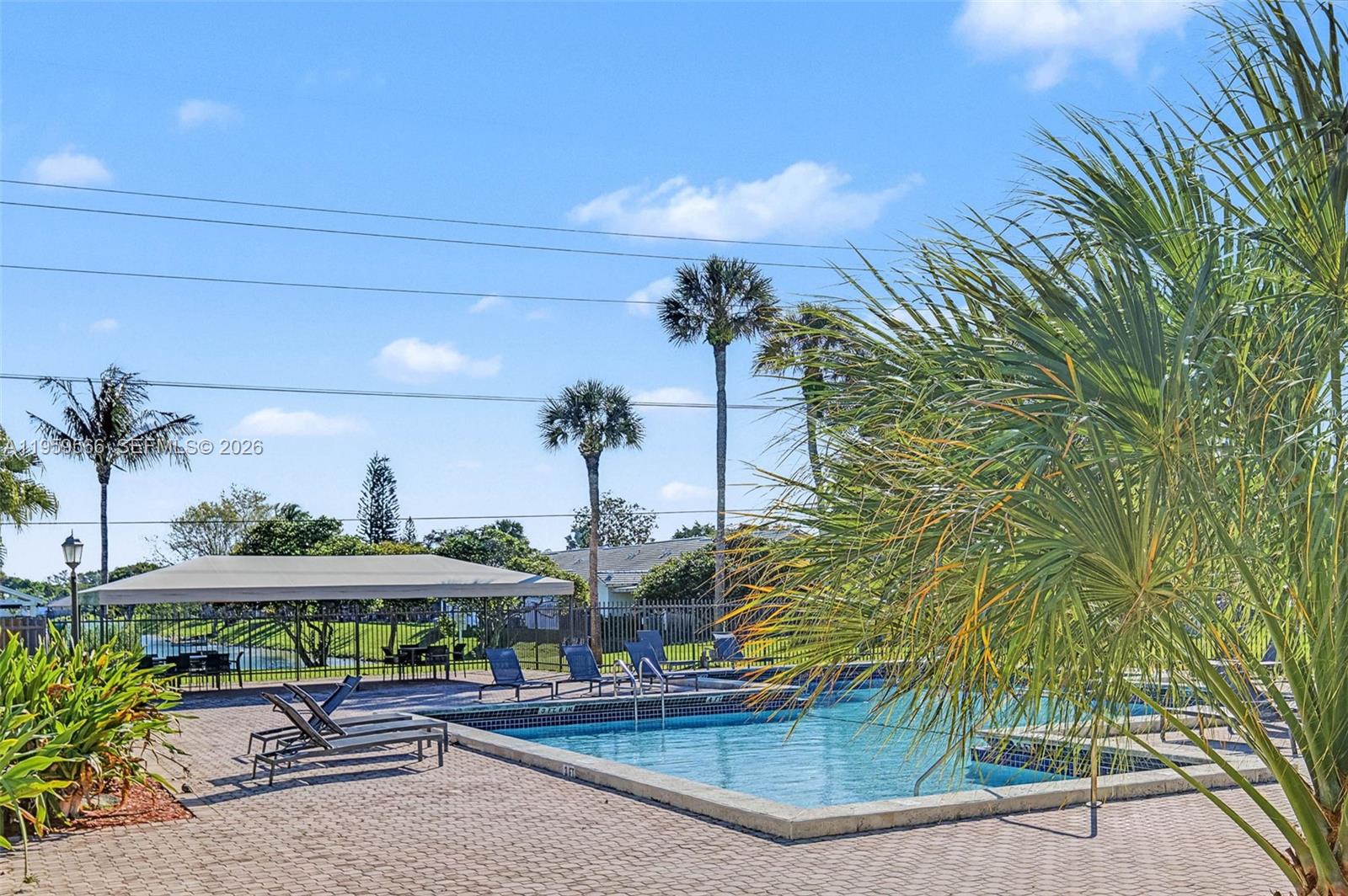 VILLAS OF DEERWOOD REPLAT - Residential