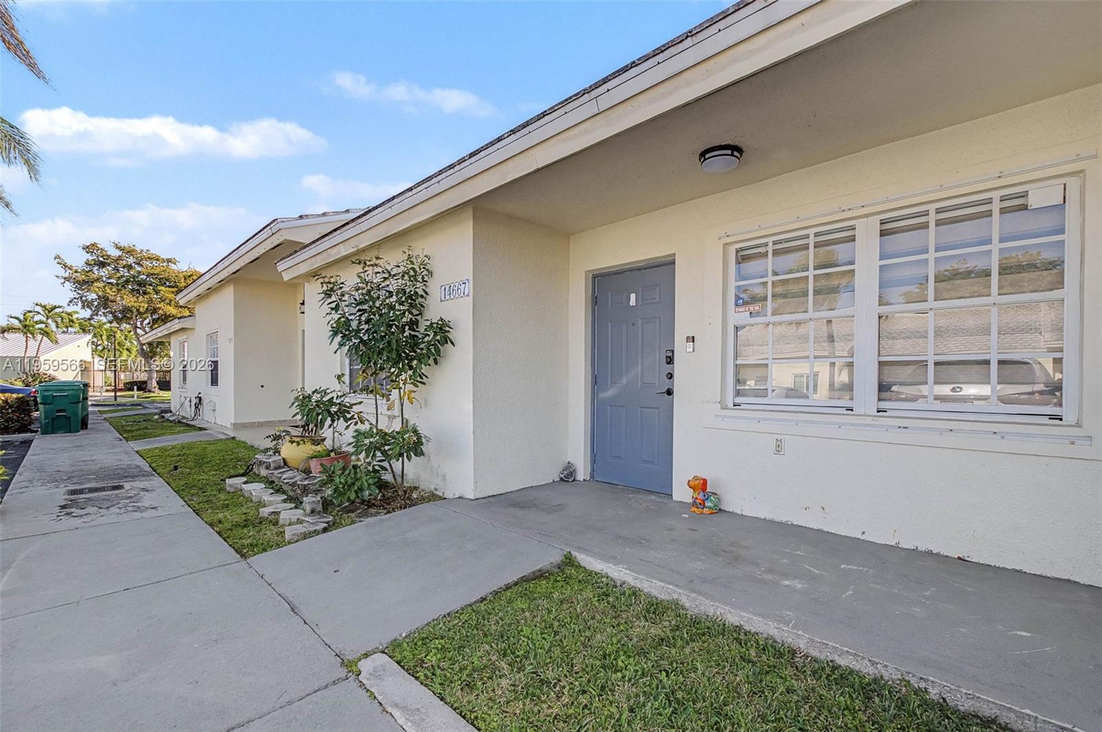 VILLAS OF DEERWOOD REPLAT - Residential