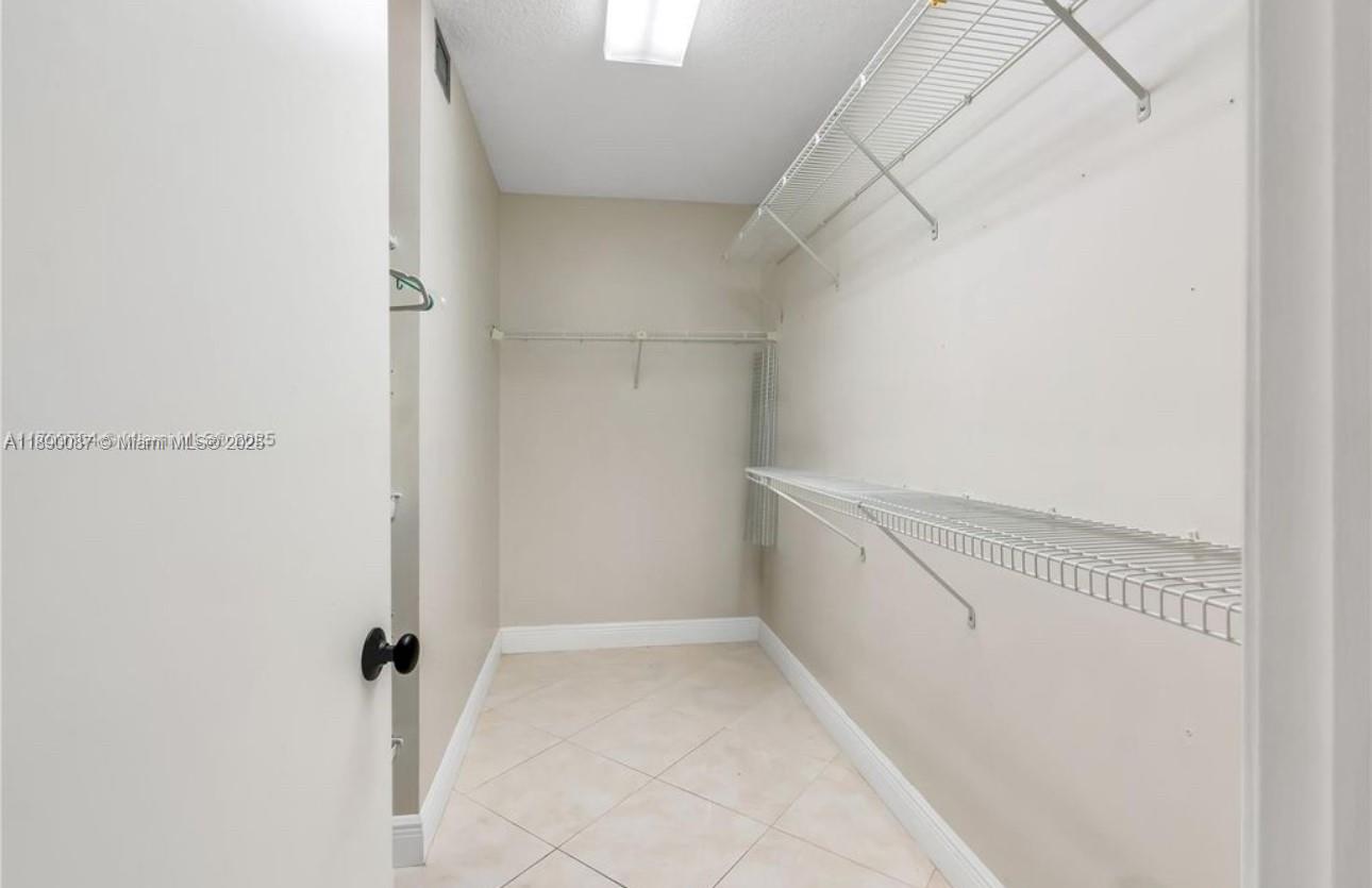 BUCKINGHAM EAST AT CENTUR - Residential Lease