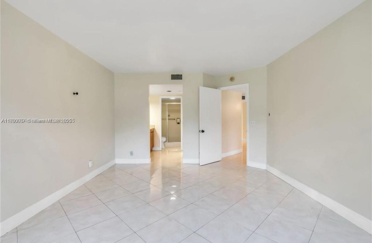 BUCKINGHAM EAST AT CENTUR - Residential Lease