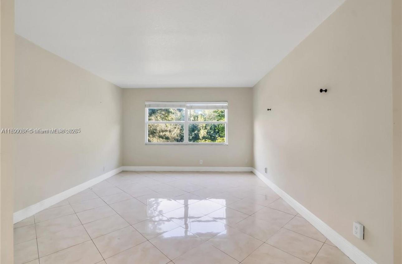 BUCKINGHAM EAST AT CENTUR - Residential Lease