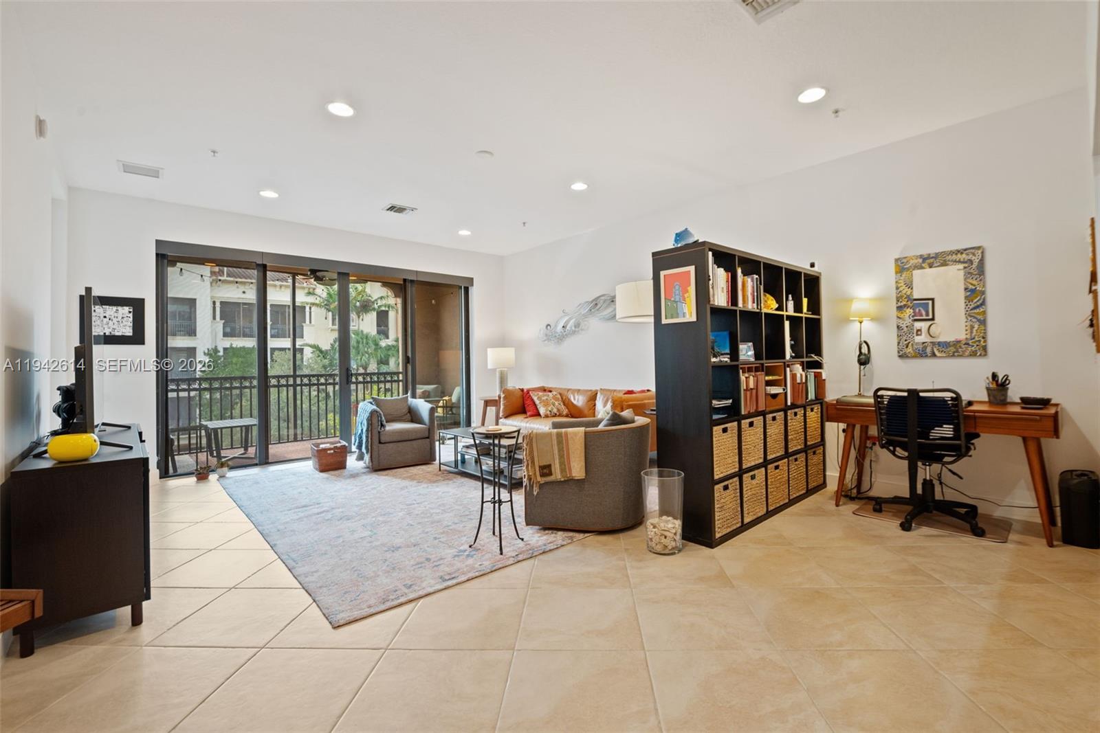 ARTESIA-VILLA CASTILLE CON - Residential