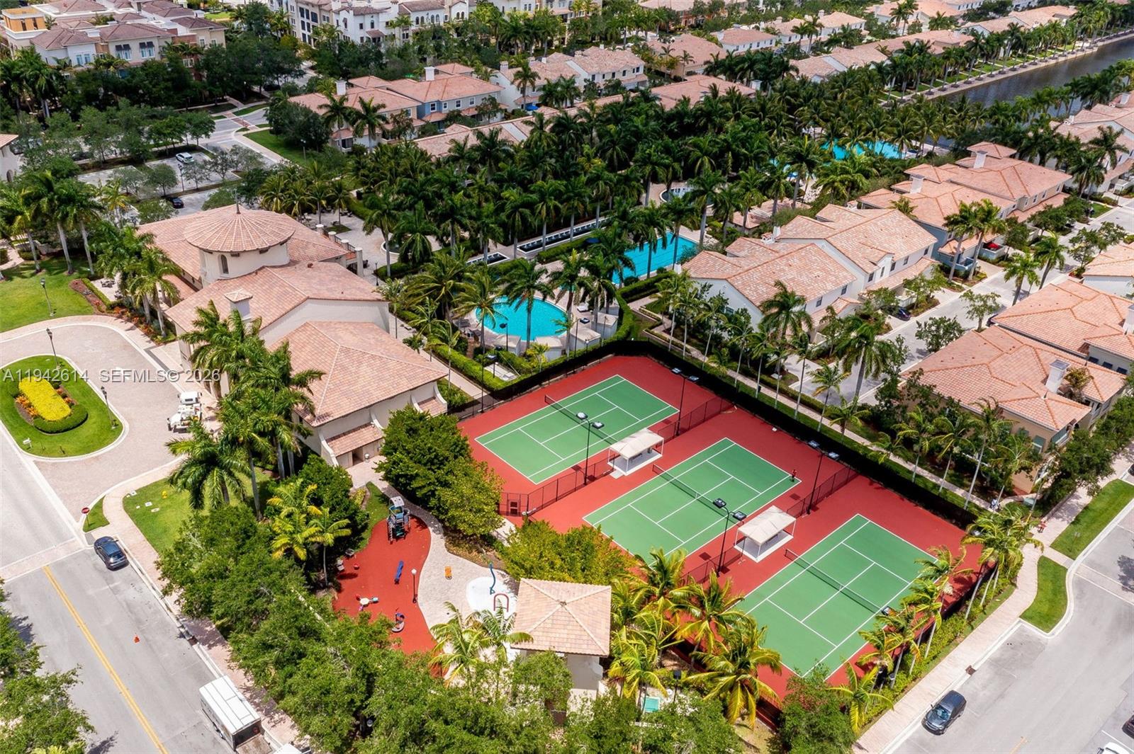 ARTESIA-VILLA CASTILLE CON - Residential