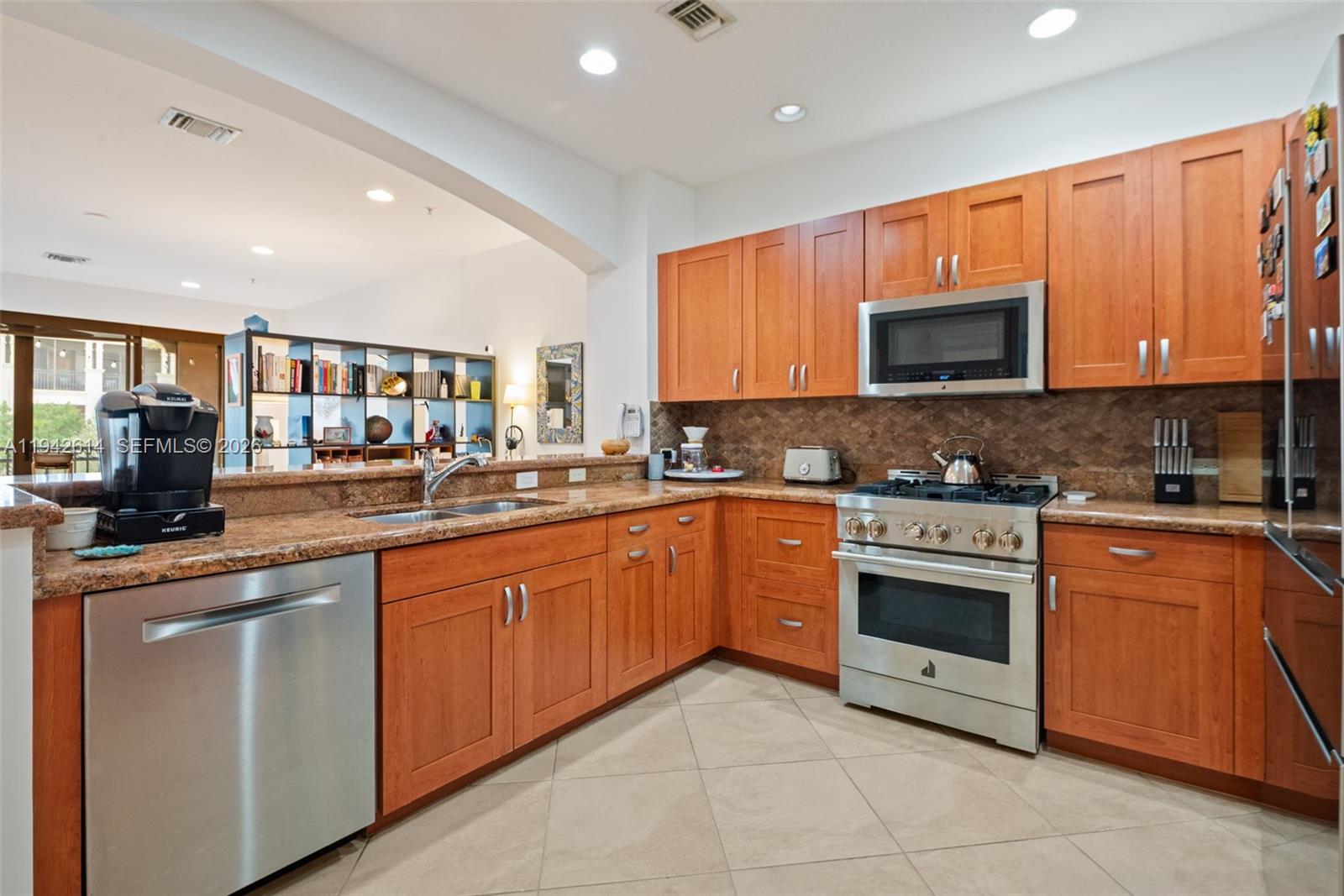 ARTESIA-VILLA CASTILLE CON - Residential