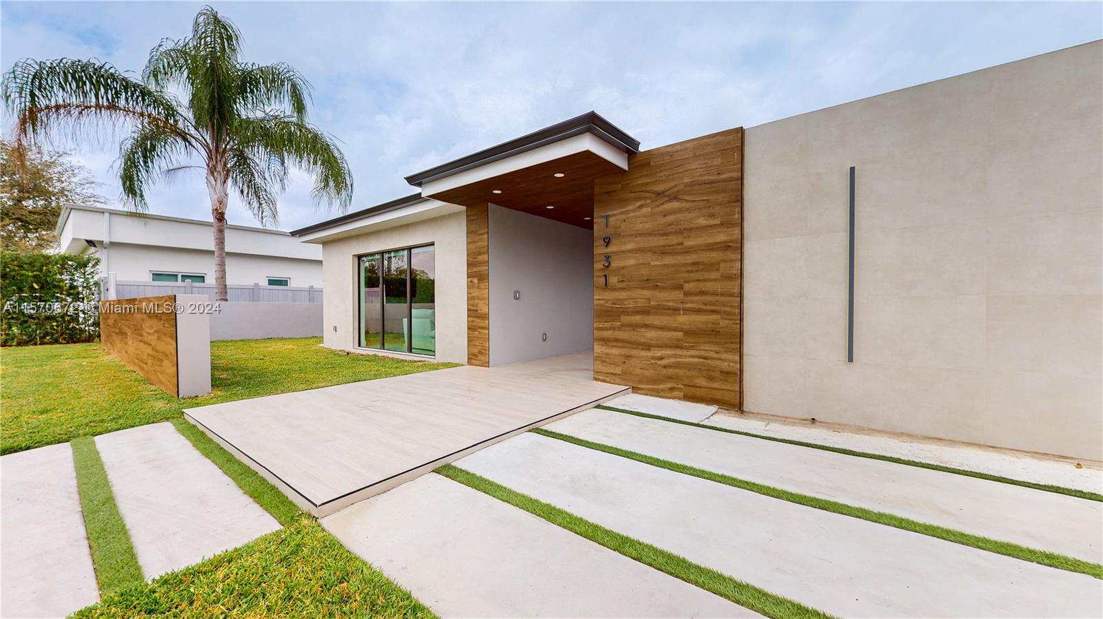 HIGHLAND WOODS SEC 4 - Residential Lease