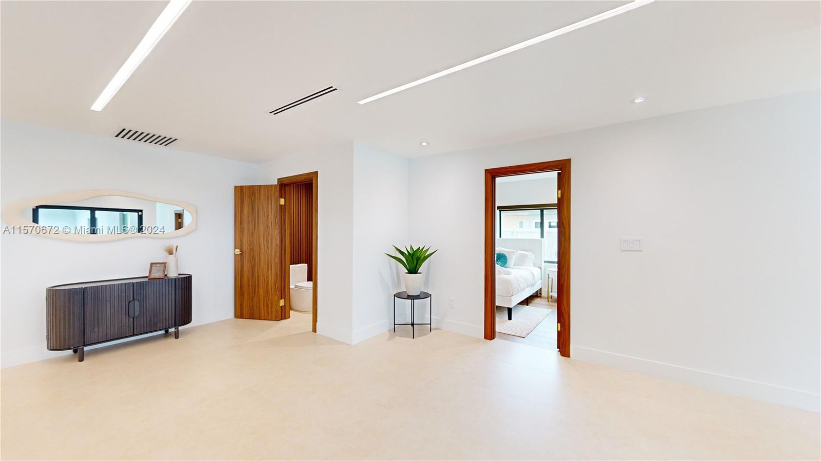 HIGHLAND WOODS SEC 4 - Residential Lease
