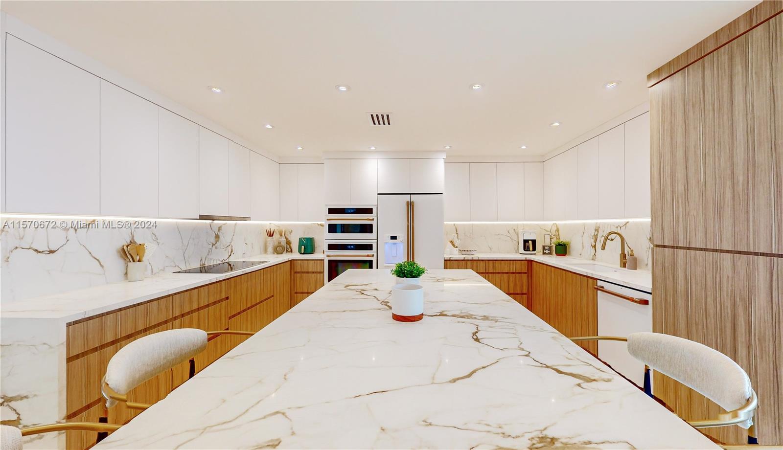 HIGHLAND WOODS SEC 4 - Residential Lease