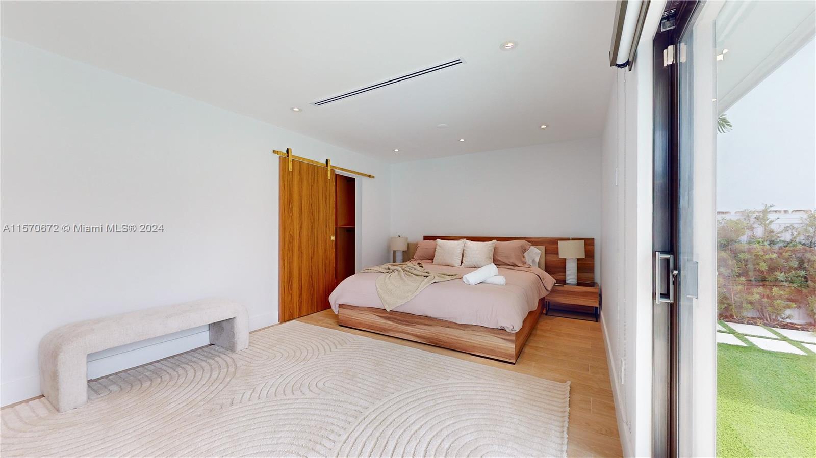 HIGHLAND WOODS SEC 4 - Residential Lease