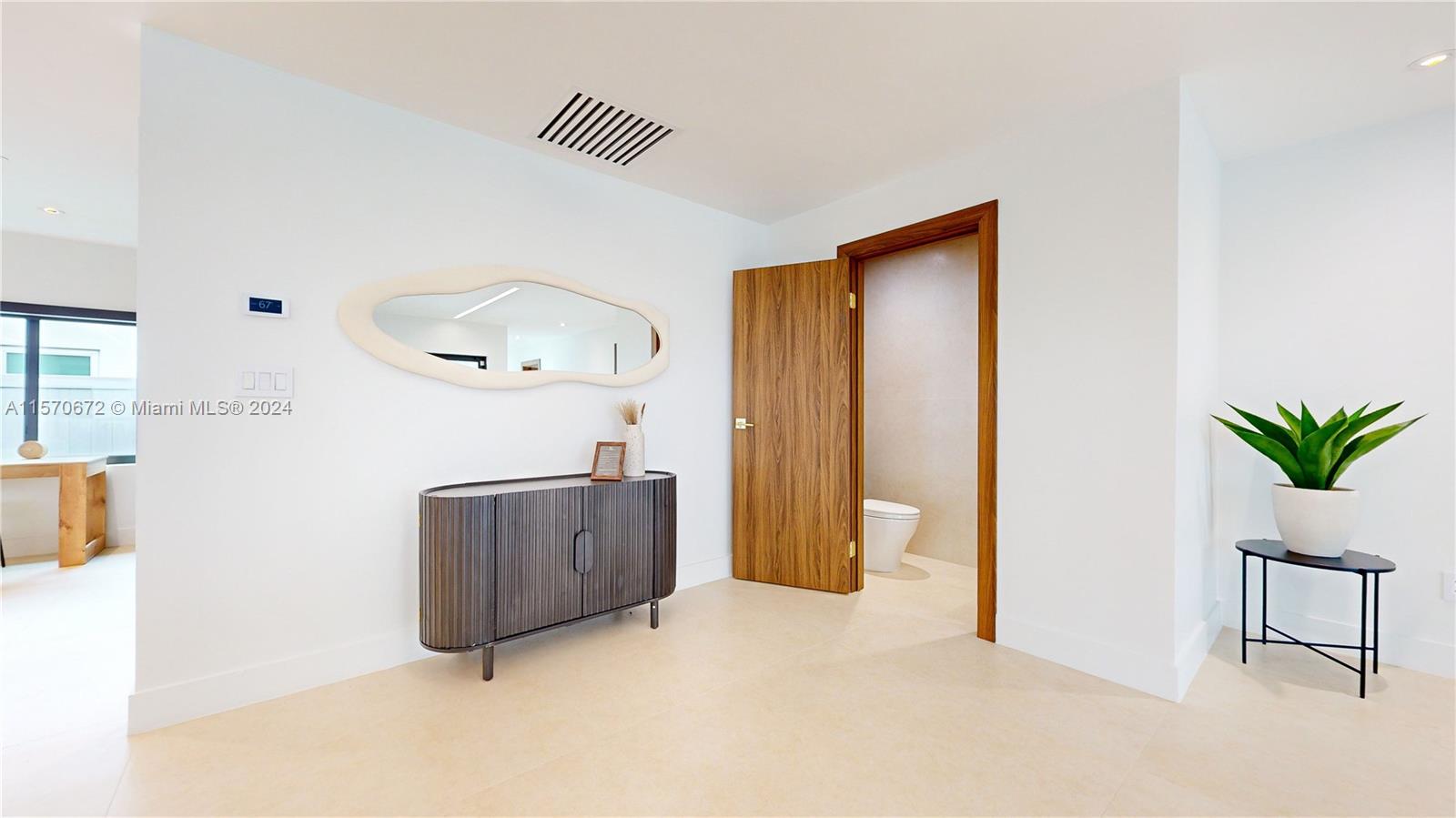 HIGHLAND WOODS SEC 4 - Residential Lease
