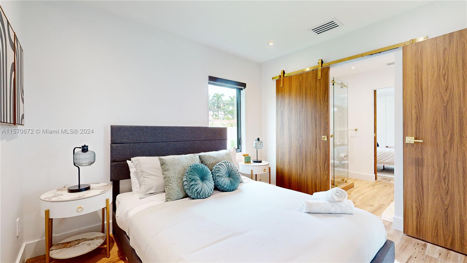 HIGHLAND WOODS SEC 4 - Residential Lease