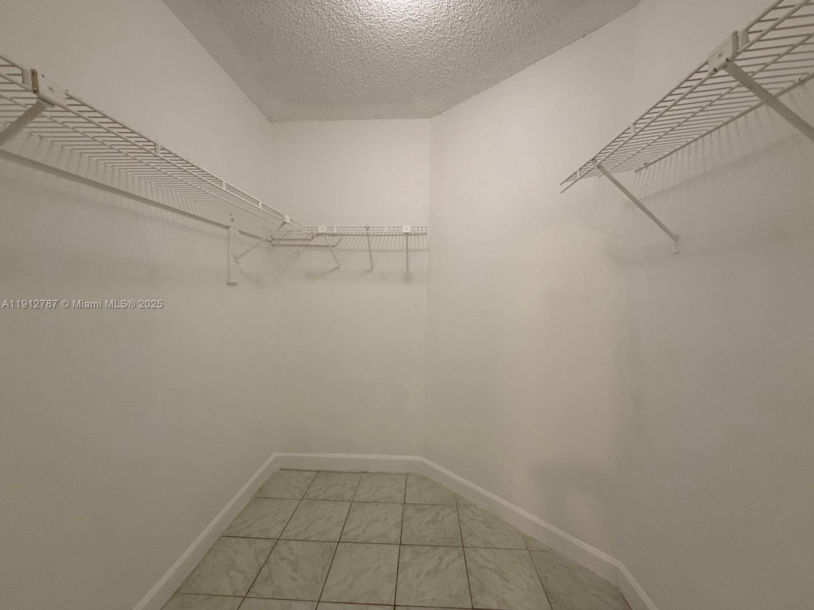 MEADOWS OF MIRAMAR PH 3 - Residential Lease