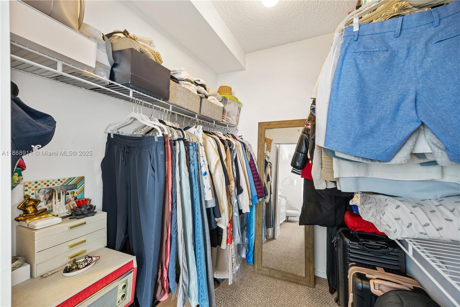 PORTO BELLAGIO CONDO - Residential