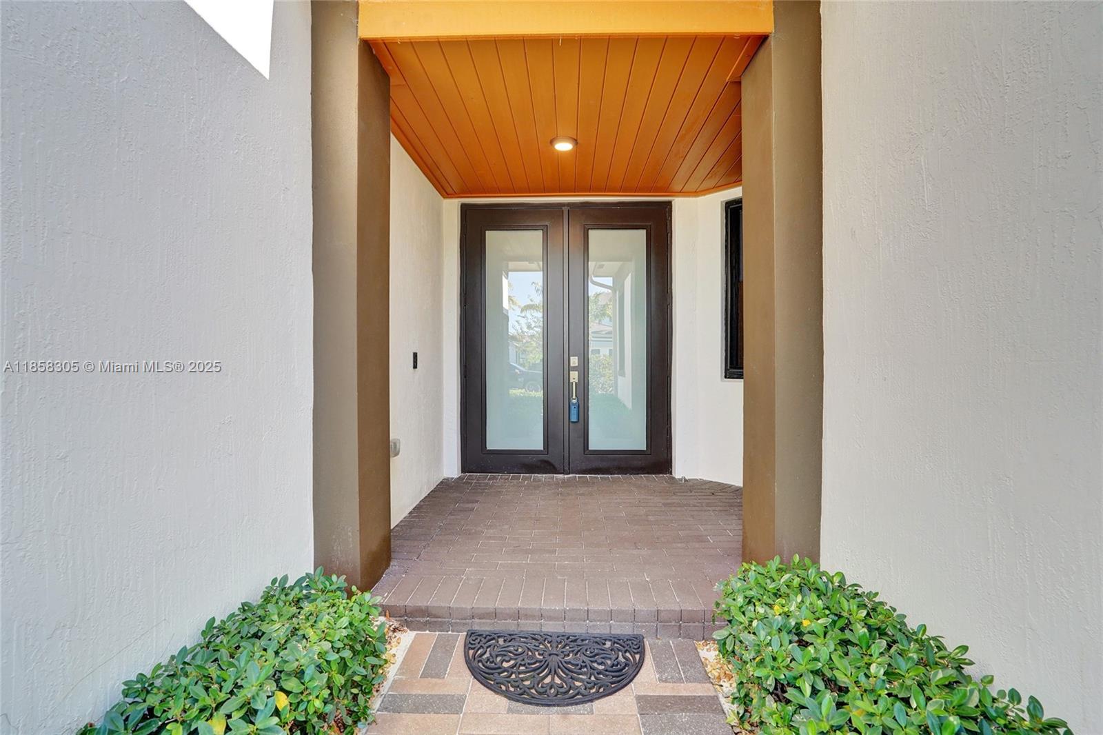 10590 Mira Vista Dr