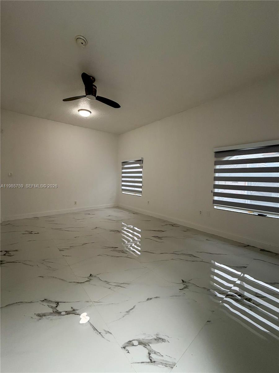 EDEN LAKE ESTATES - Residential Lease