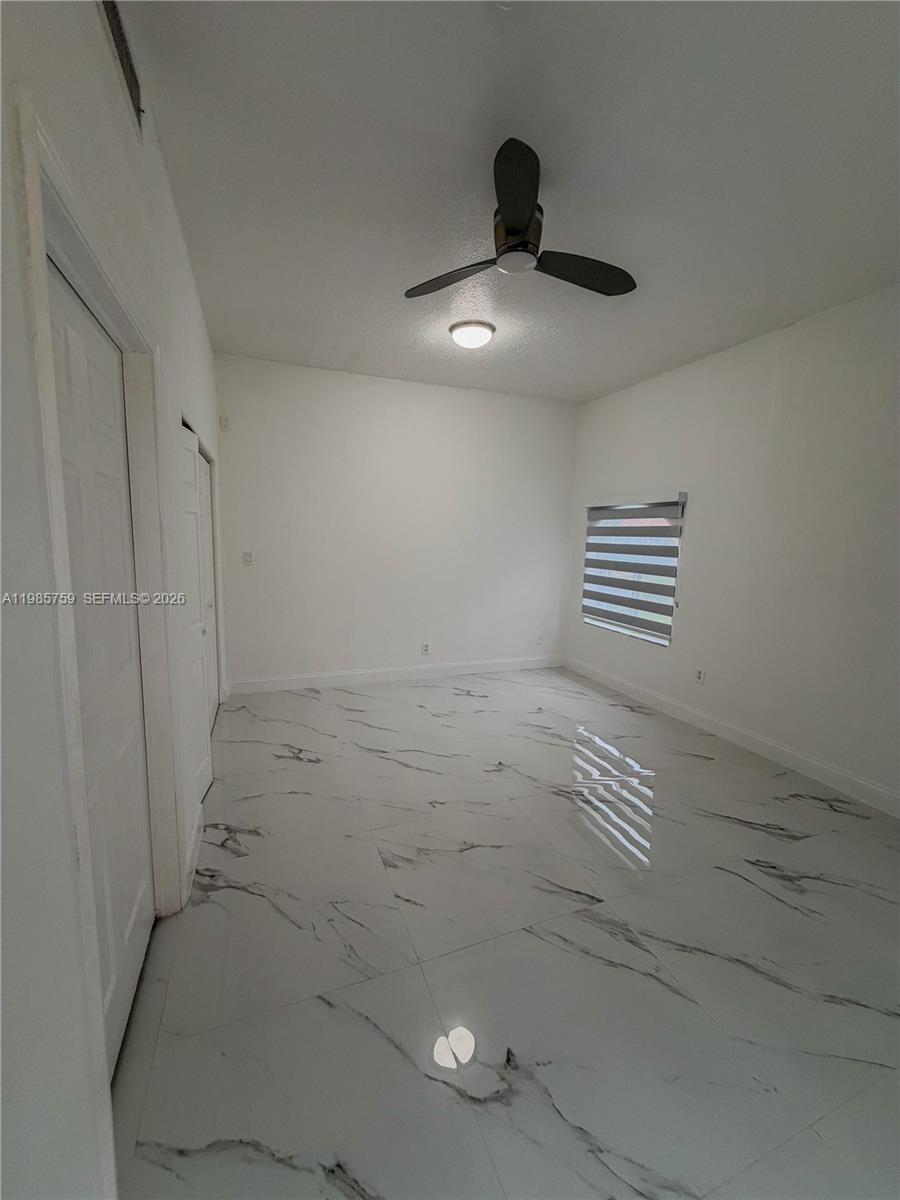 EDEN LAKE ESTATES - Residential Lease