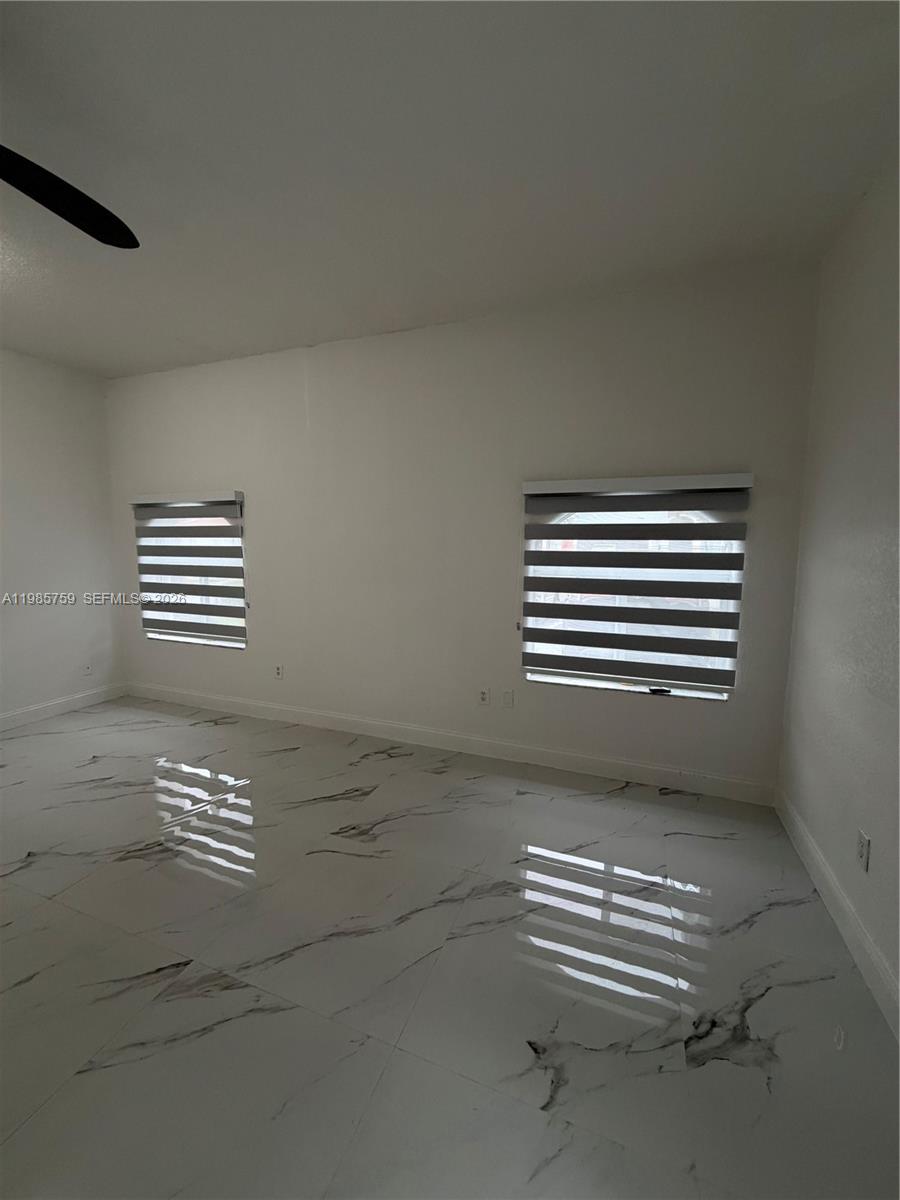 EDEN LAKE ESTATES - Residential Lease