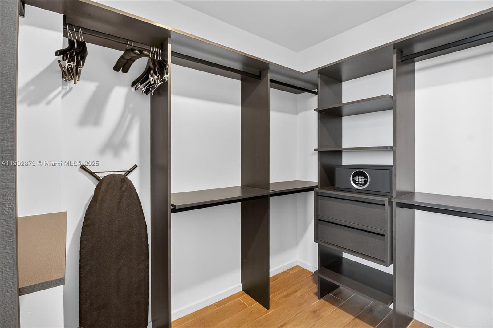 MAP OF MIAMI DADE CO. FL. - Residential